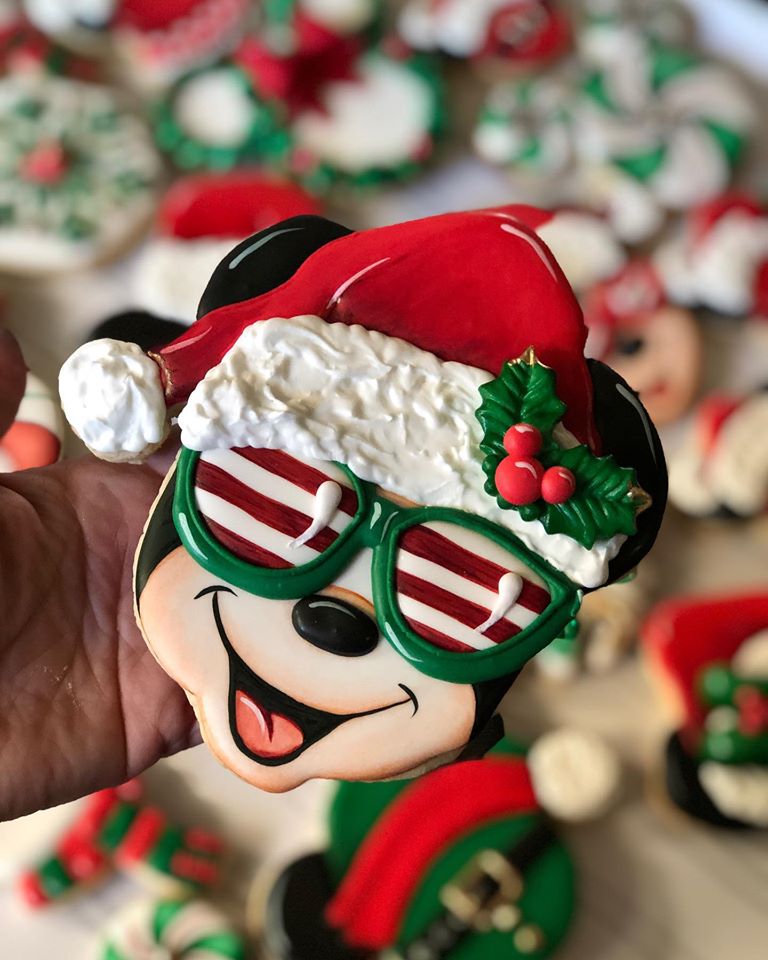 Santa Mickey cookie