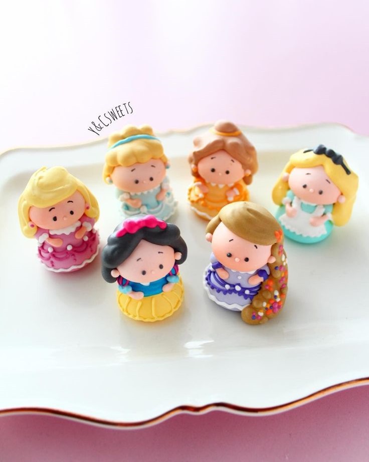 Amazing 3-D Disney Princess Meringue Cookies - Between The Pages Blog