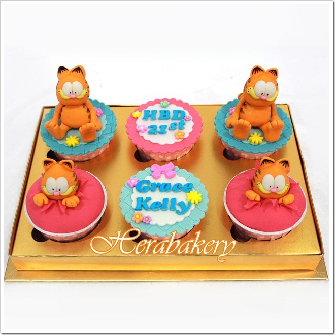 Cute Garfield 21st Birthday Cupcakes -