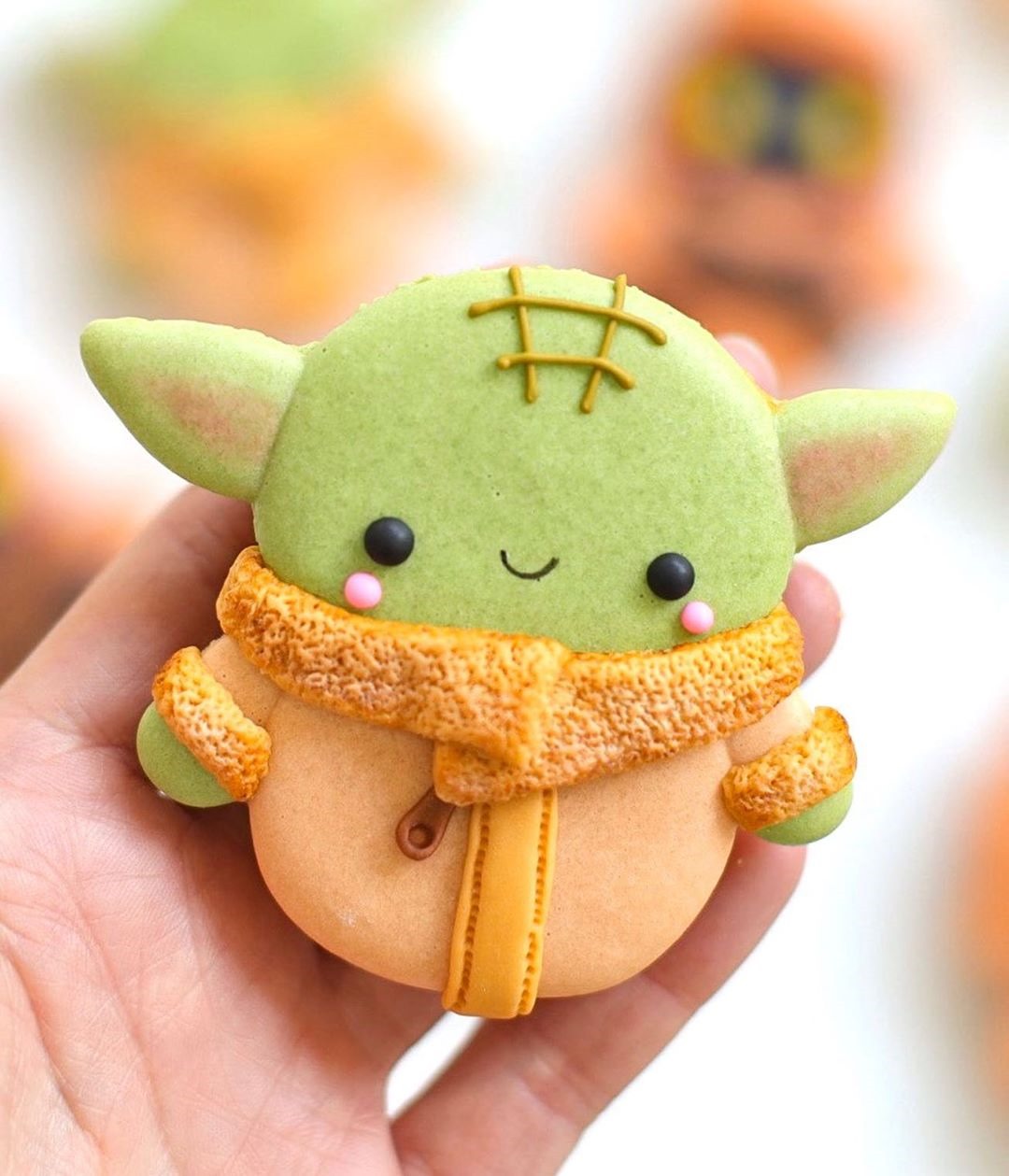 Baby Yoda Macaron