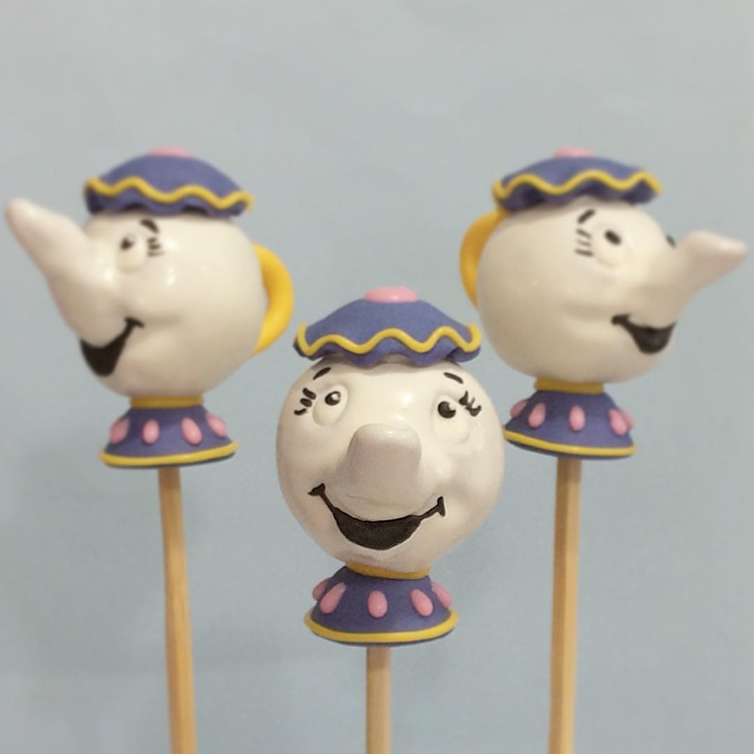 Mrs. Potts Cake Pops