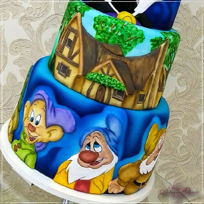 Snow White Cake 