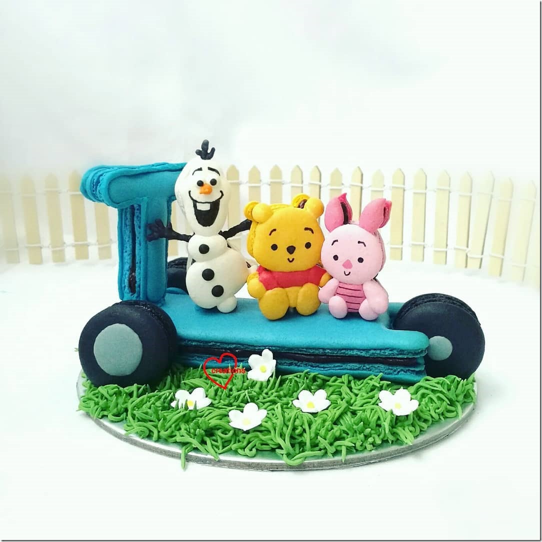 Winnie The Pooh, Piglet & Olaf Cake Topper