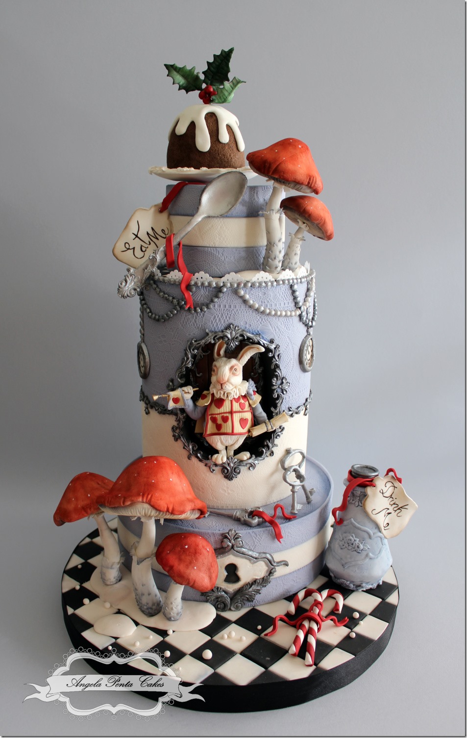 Alice in Wonderland Christmas Cake