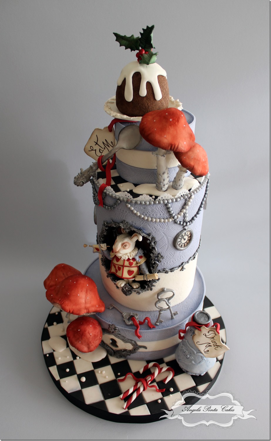 Alice in Wonderland Christmas Cake