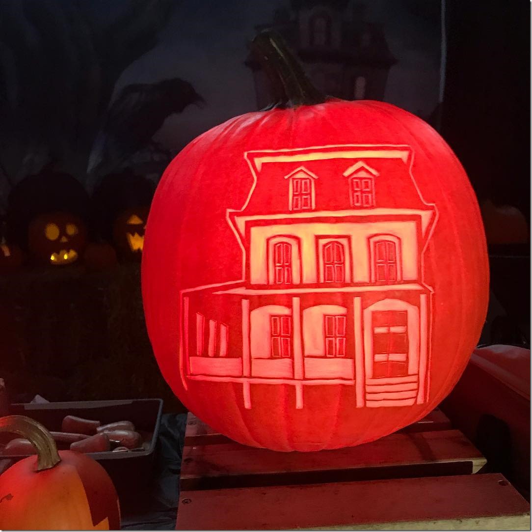 Addams Family House Pumpkin Carving