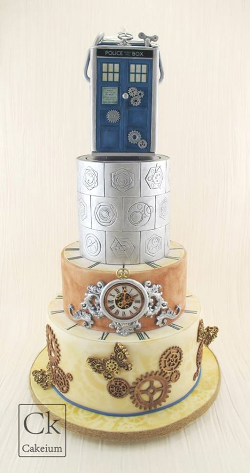 Steampunk Doctor Who Wedding Cake
