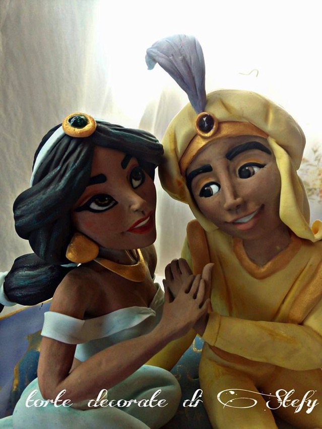 Aladdin and Jasmine cake 9