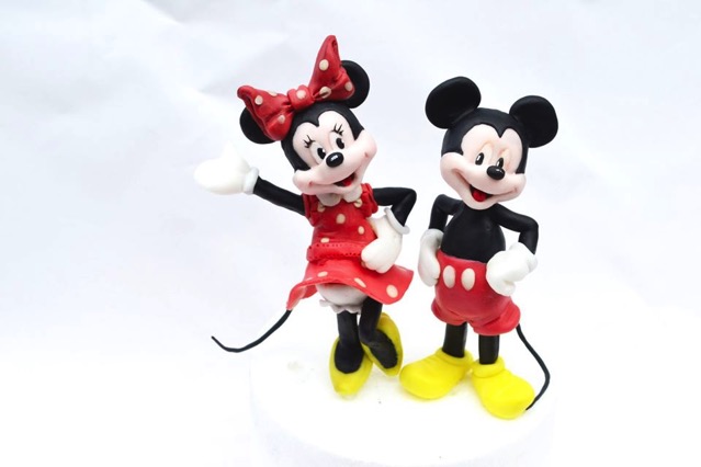 Mickey and Minnie Mouse cake toppers