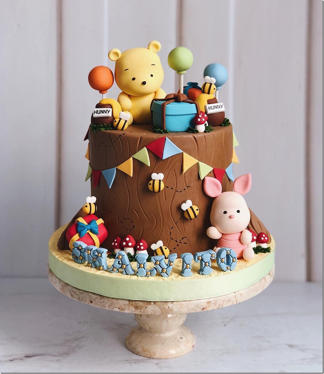 Winnie the Pooh and Piglet Birthday Cake