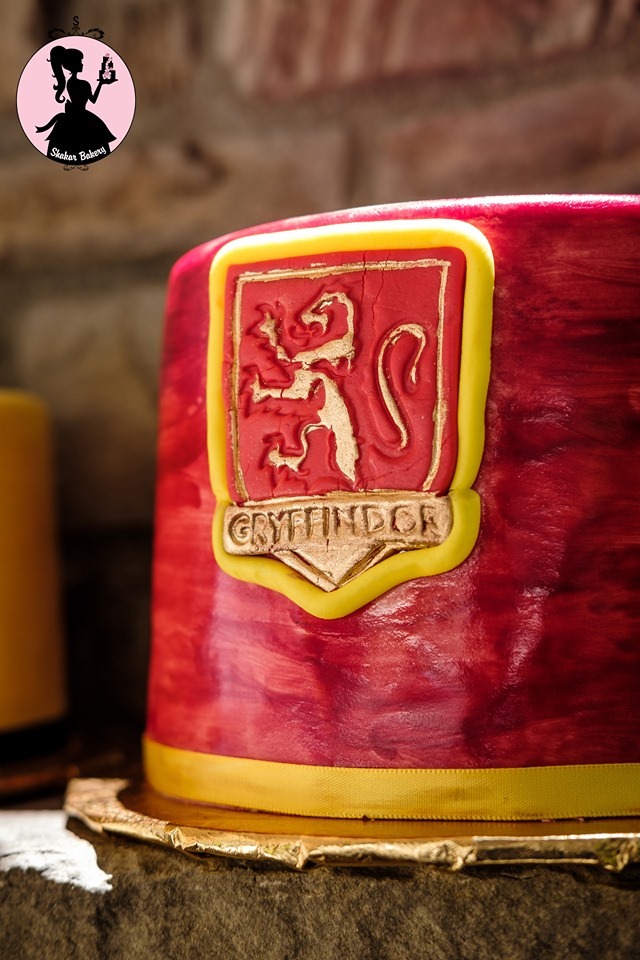 Gryffindor Cake