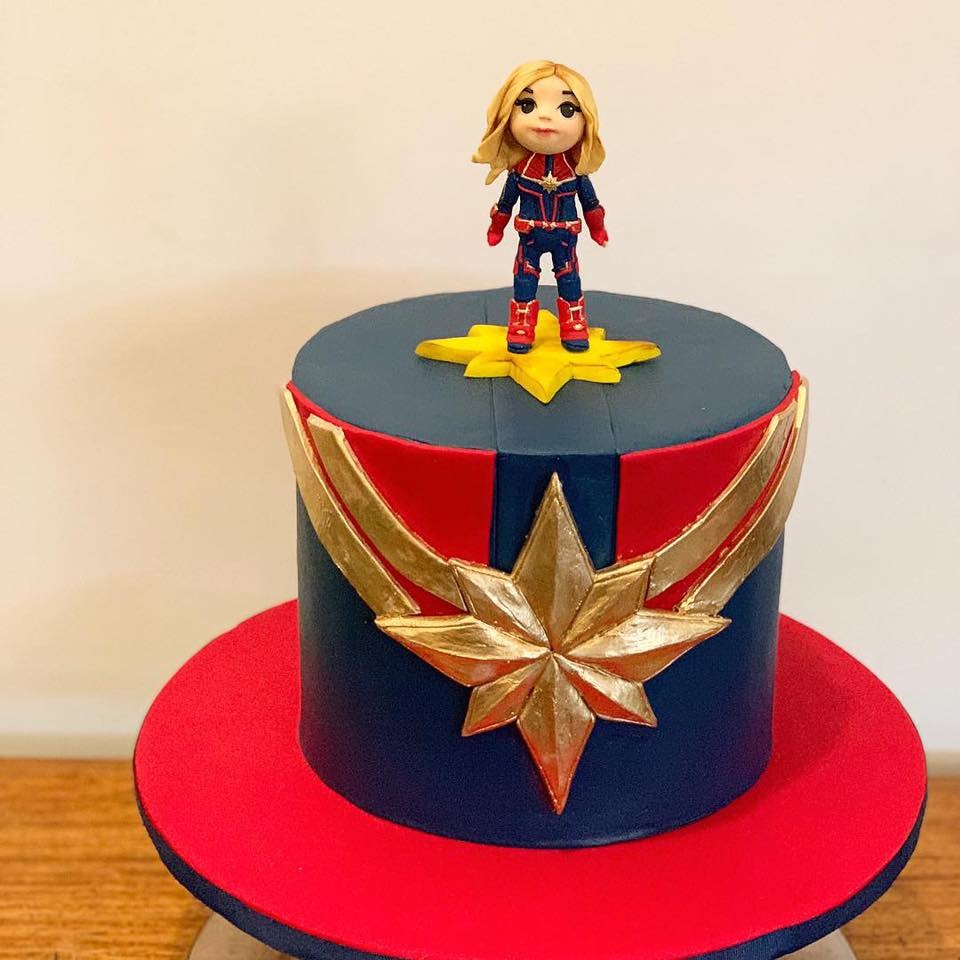 Create a Captain Marvel Cake - Peyton's Momma™