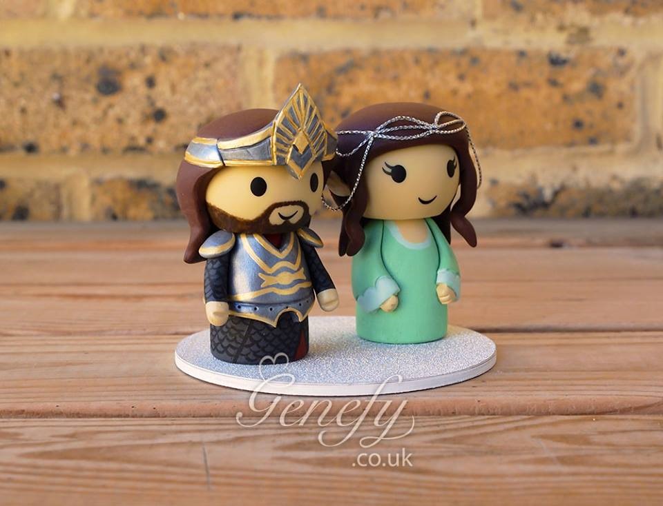 Lord of the Rings Wedding Cake Toppers Featuring Aragorn and Arwen