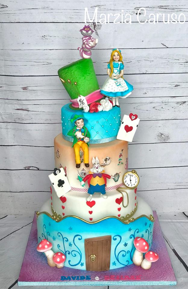 Alice in Wonderland Cake 5