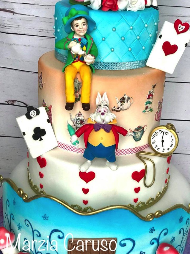Alice in Wonderland Cake 2