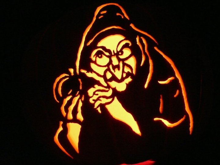 Pumpkin Carving of the Old Hag from Snow White