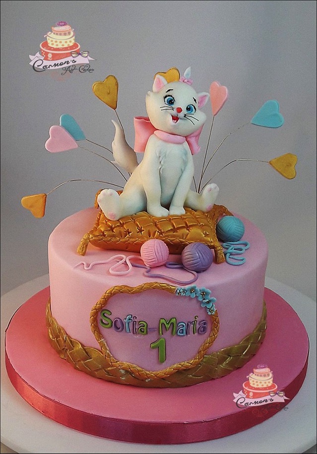 Disney Marie Cake 
