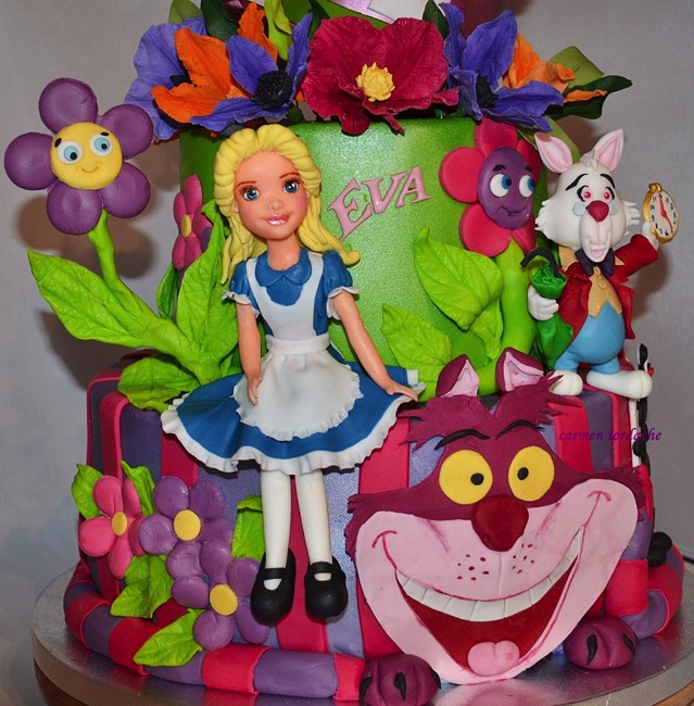 Alice In Wonderland Cake