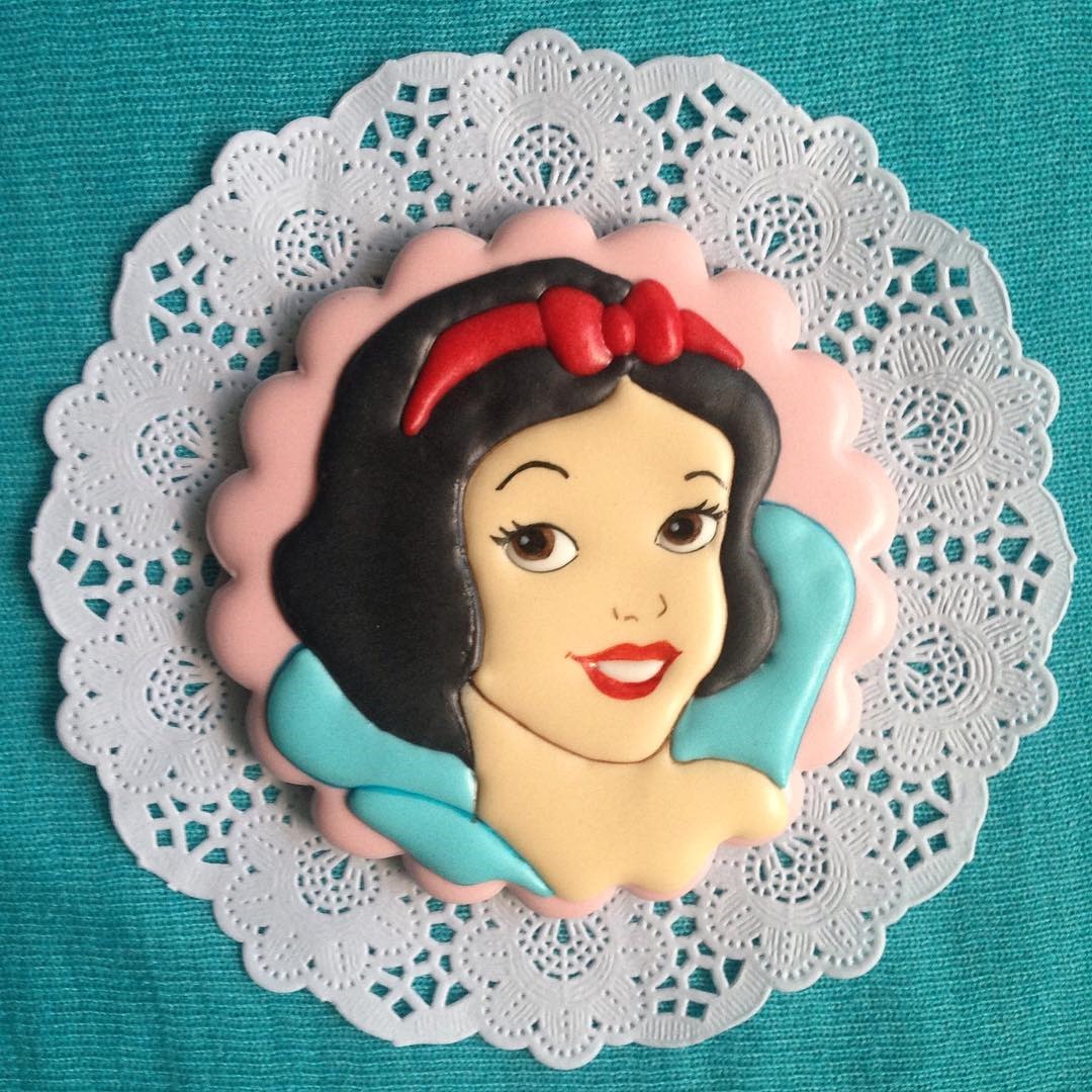 5 Fabulous Disney Princess Cookies - Between The Pages Blog