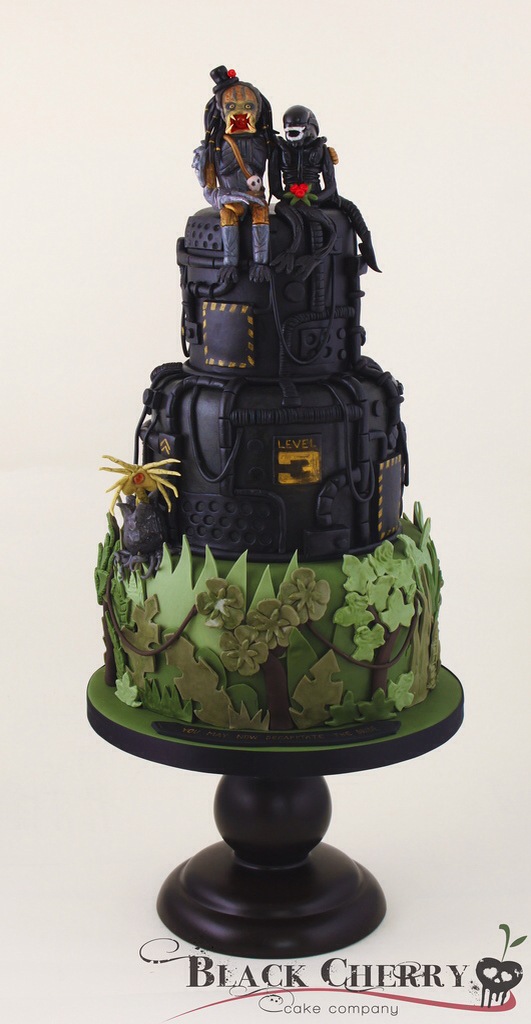 Alien and Predator Wedding Cake 