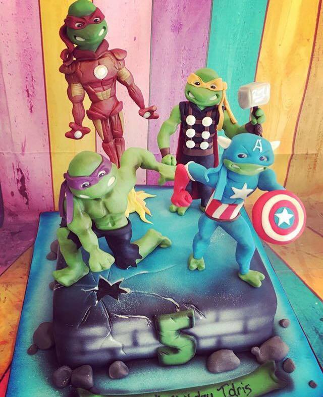 Teenage Mutant Ninja Turtles Avengers Cake