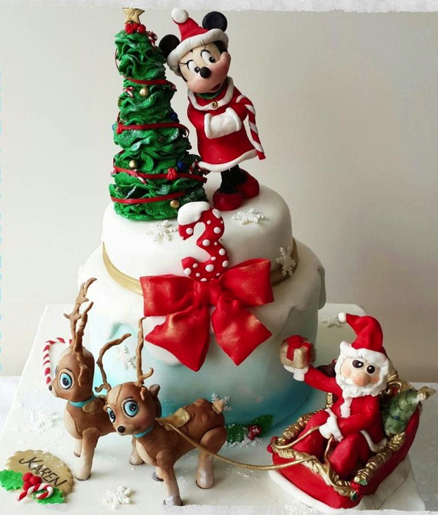 Minnie Mouse Christmas Cake