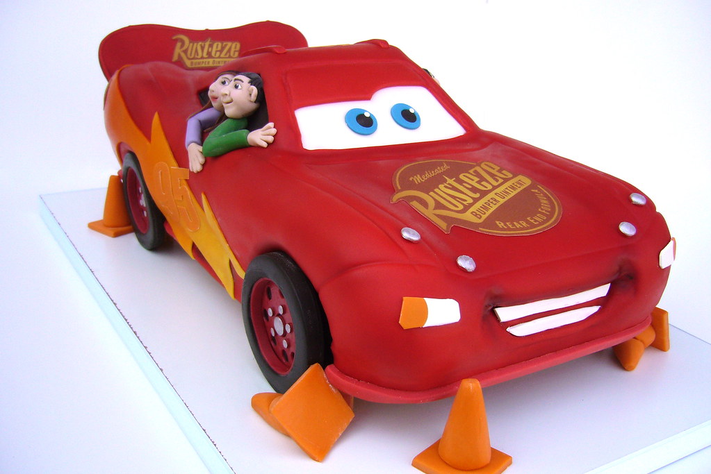 Lightning McQueen Cake