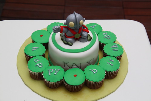 Ultraman Cupcake