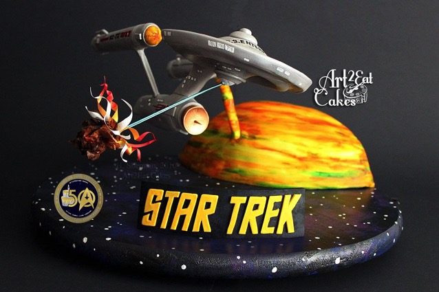 Star Trek Enterprise Cake 