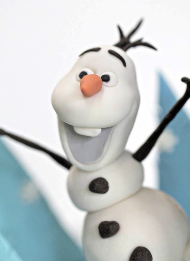 Olaf Cake 