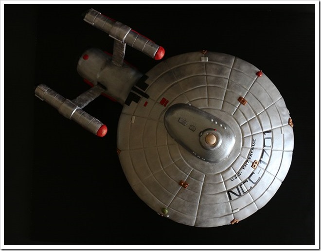 Star Trek USS Enterprise Cake