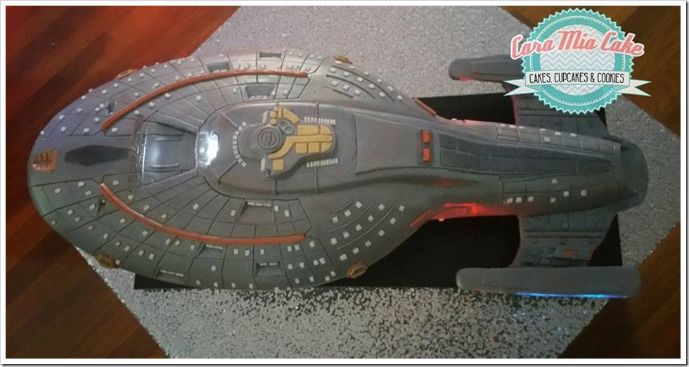 Star Trek: Voyager Wedding Cake 