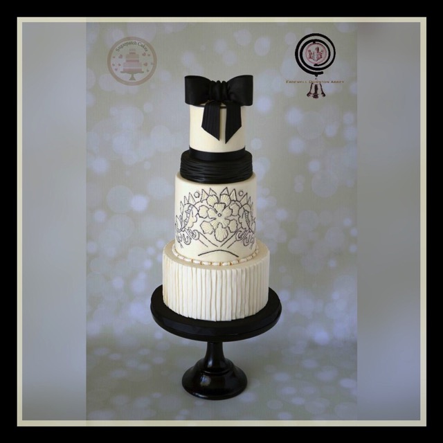 Downton Abbey Cake inspired by Lady Coras dress