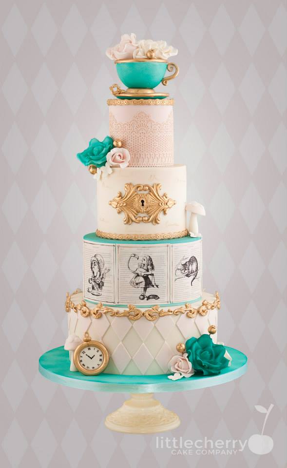 Alice In Wonderland Cake 6