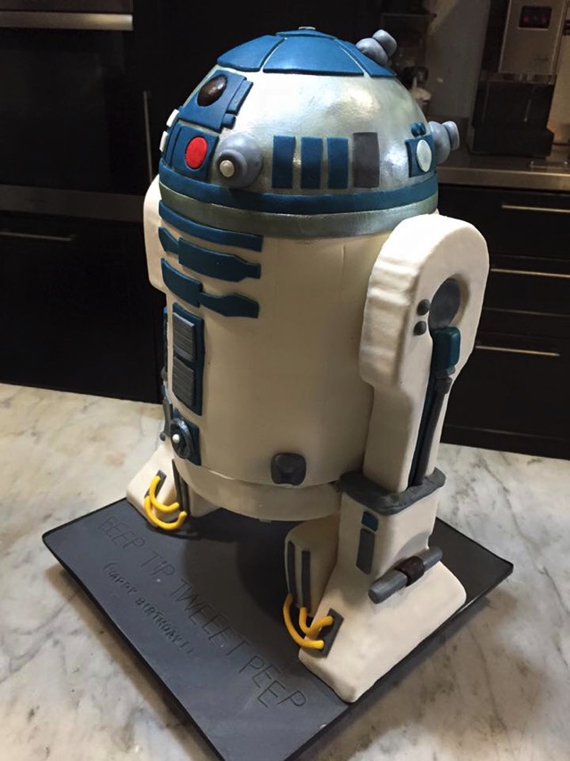R2 D2 Cake 