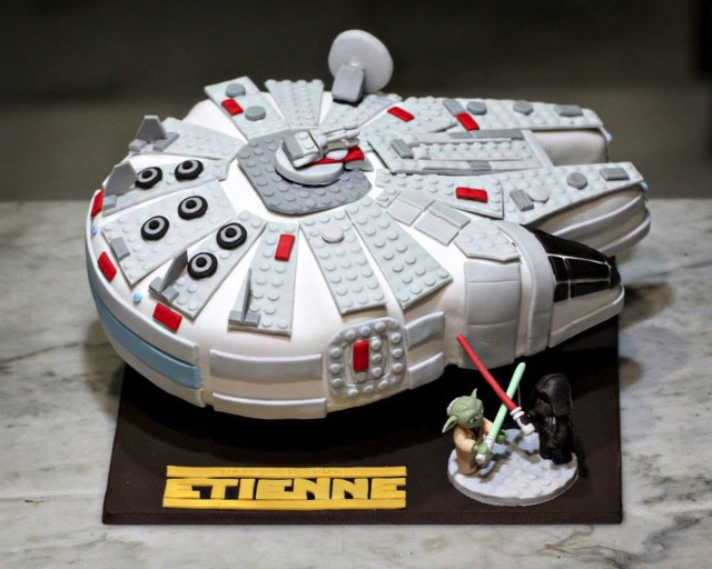 LEGO Millennium Falcon Cake 