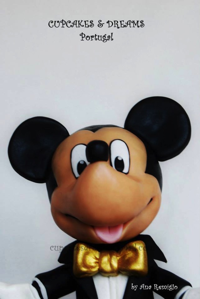 Magician Mickey Mouse Cake 