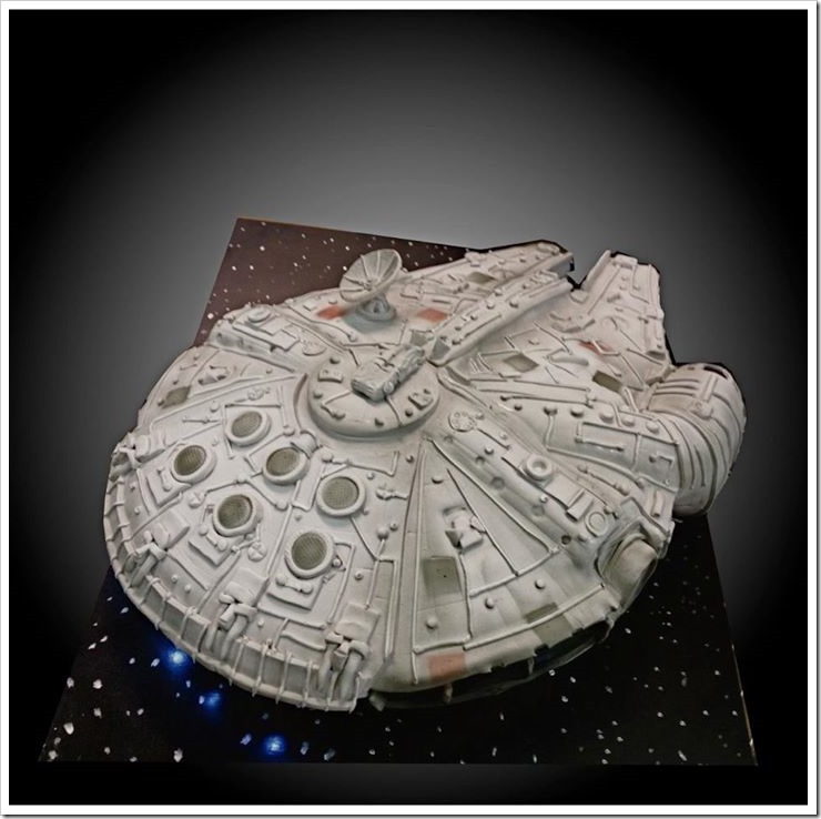 Millennium Falcon Wedding Cake 