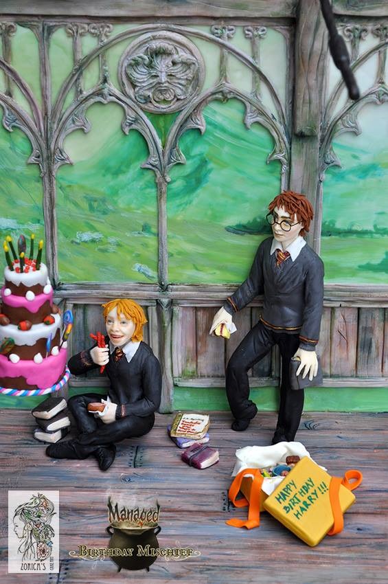 Ron and Harry Cake Figures