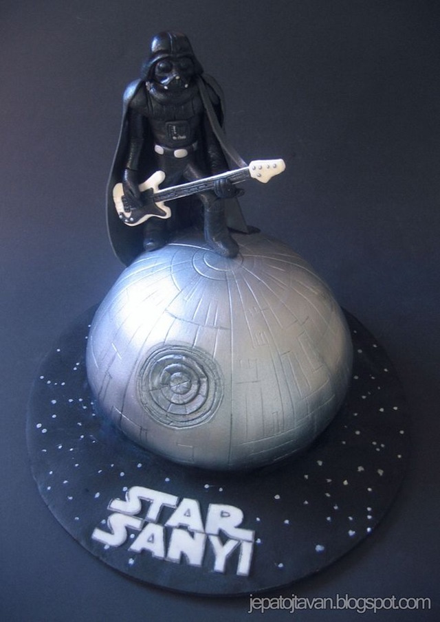 Darth Vader Cake