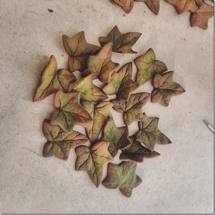 Gingerbread Leaves