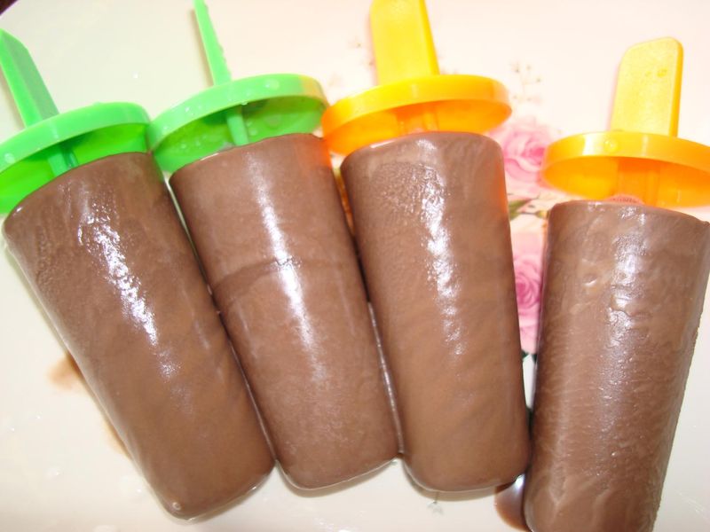 Chocolate popsicles