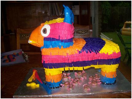 Piñata cake