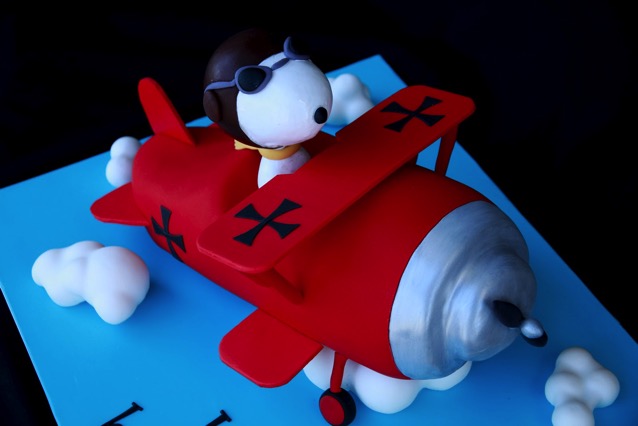 Snoopy Cake