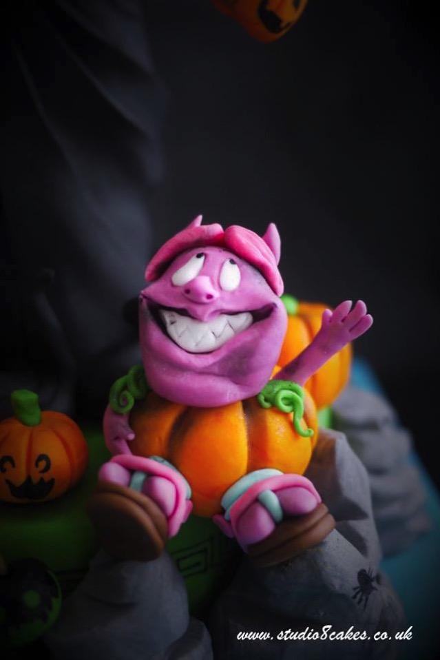 Hercules Halloween Cake 