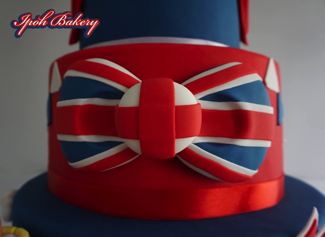 Hello Kitty Union Jack Cake