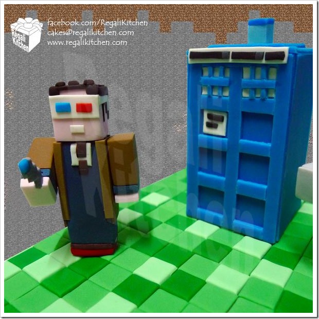 Minecraft Doctor Who Cake Topper