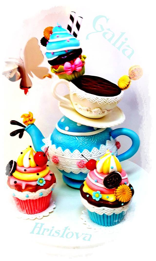 Alice In Wonderland Cake 