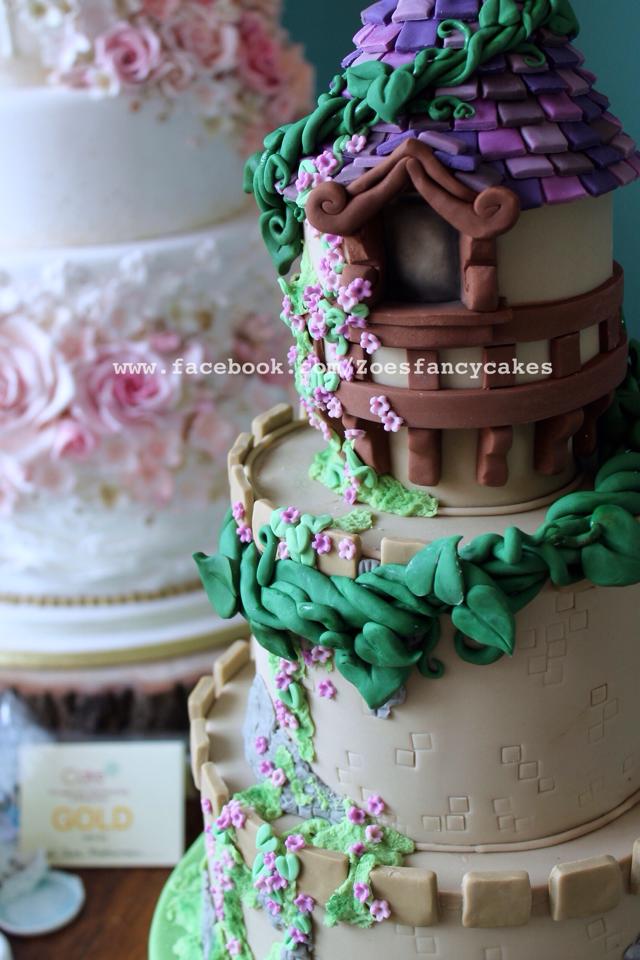 Tangled Cake 