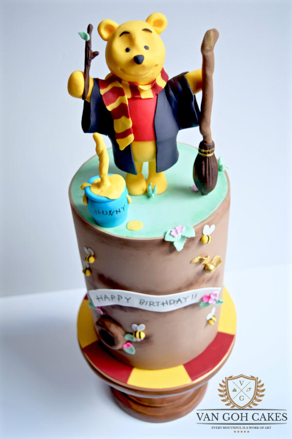 Winnie the Pooh Cake 